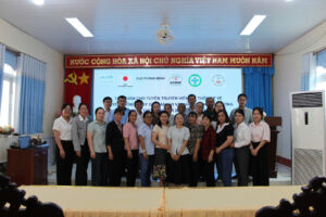 TỈNH SÓC TRĂNG (NAY LÀ THÀNH PHỐ CẦN THƠ) VÀ CÀ MAU THỰC HIỆN TẬP HUẤN NÂNG CAO NĂNG LỰC TRUYỀN THÔNG THAY ĐỔI HÀNH VI VÀ PHÁT TRIỂN THỊ TRƯỜNG VỆ SINH THÍCH ỨNG VỚI BIẾN ĐỔI KHÍ HẬU CHO CỘNG TÁC VIÊN CẤP XÃ/GIÁO VIÊN TRƯỜNG HỌC