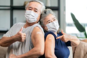Lợi ích không ngờ của vắc-xin phòng Cúm đối với người cao tuổi